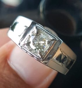 cincin berlian khusus pria